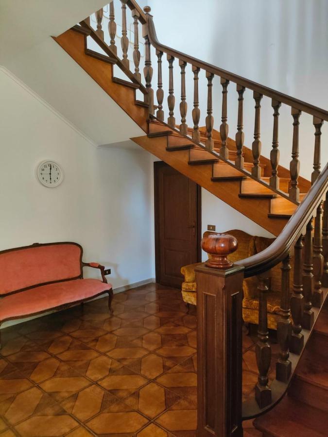 Villa Flora Affittacamere Luni エクステリア 写真